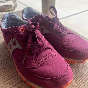 Vegan Saucony Jazz Red/Burgundy sz 9